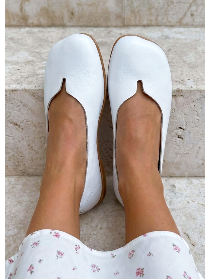Туфлі балетки білі Barefoot шкіряні 8696-28